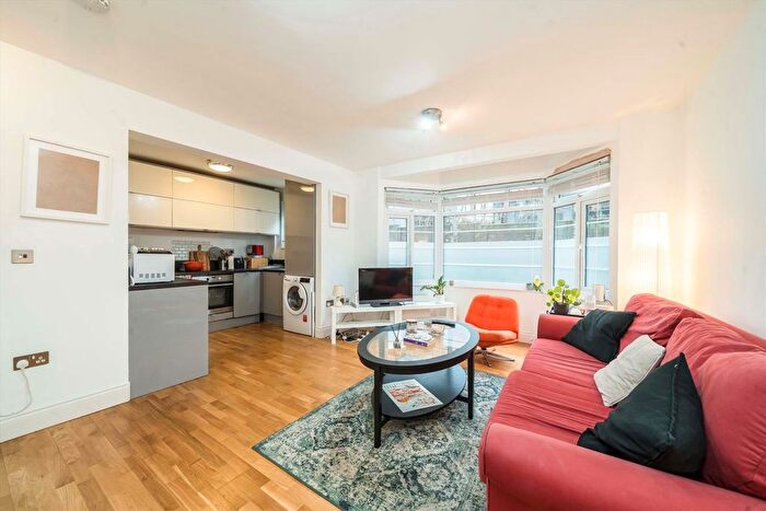 2 Bedroom Flat To Rent In Uxbridge Road, Ealing, W5