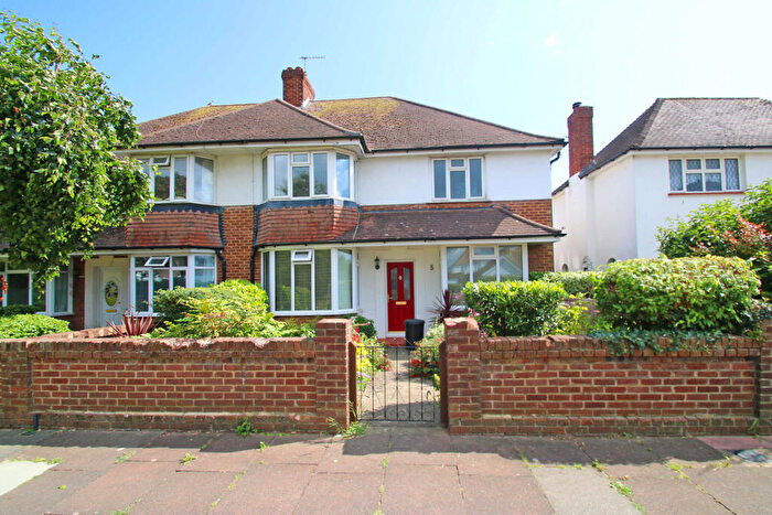 2 Bedroom Apartment To Rent In Harvey Road, Worthing, BN12