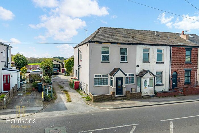 3 Bedroom End Terrace House For Sale In Chorley Road, Westhoughton, Bolton, Lancashire, BL5