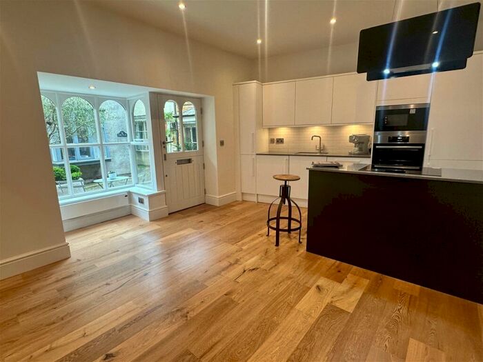 1 Bedroom Cottage For Sale In Old Printworks, Uppingham, LE15