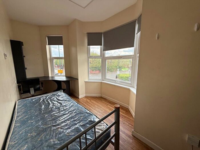 1 Bedroom Apartment To Rent In *House Share* Radford Road, Nottingham, NG7