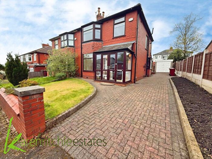 3 Bedroom Semi Detached House For Sale In Eastgrove Avenue, Sharples, BL1