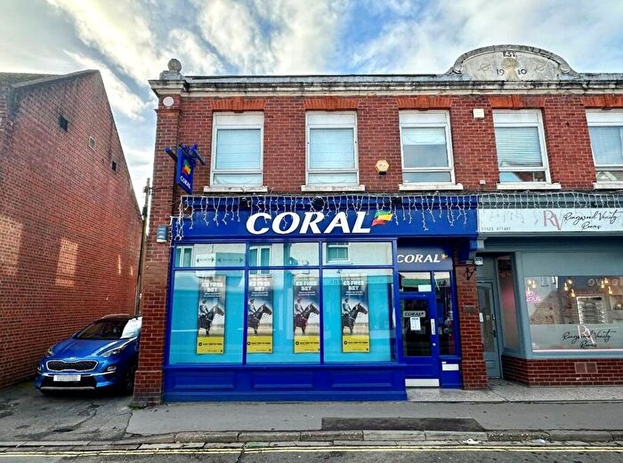 1 Bedroom Flat To Rent In Gooseberry Lane, Ringwood, BH24