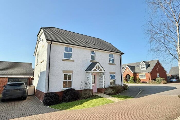 4 Bedroom Detached House For Sale In Marryat Way, Bransgore, BH23