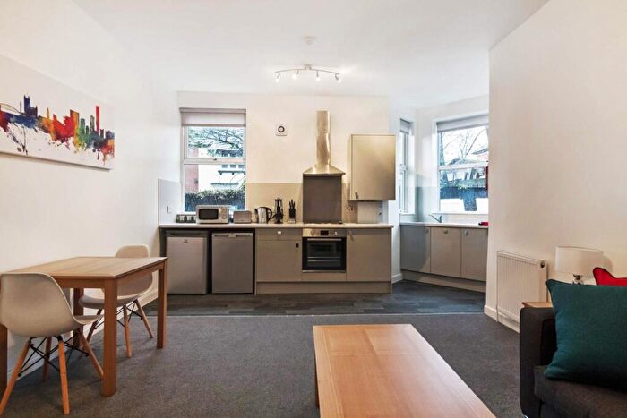 1 Bedroom Flat To Rent In Eccles Old Road, Salford, M6