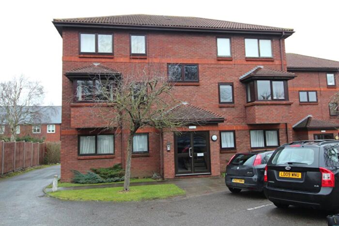 2 Bedroom Flat To Rent In Stevenage Road, Hitchin, SG4