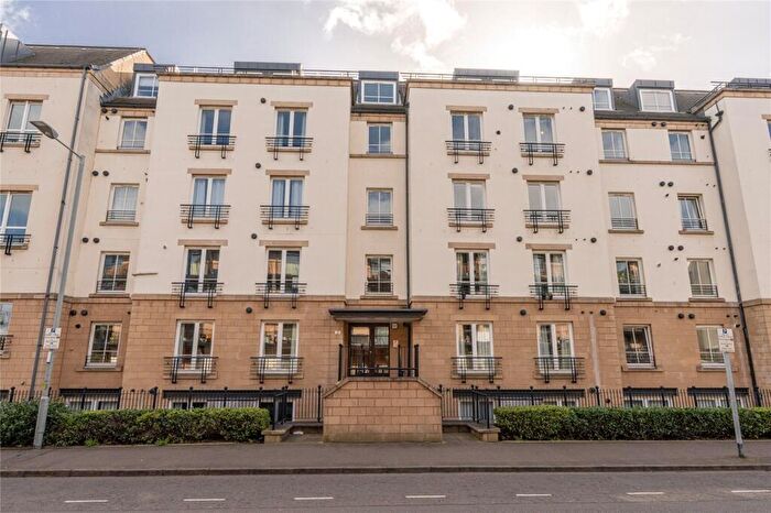 2 Bedroom Flat For Sale In / Hopetoun Street, Edinburgh, EH7