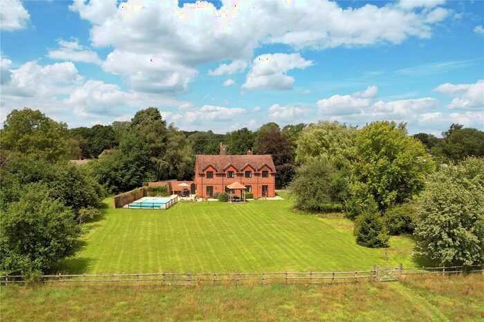 4 Bedroom Equestrian Property For Sale In Boars Bridge House, Little London, RG26