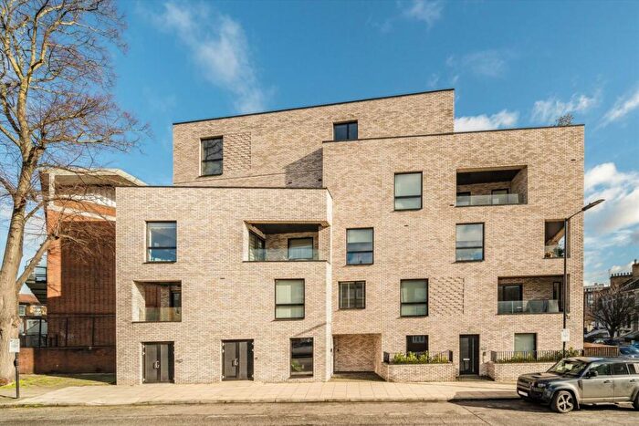 1 Bedroom Flat To Rent In Amhurst Road, Hackney, N16