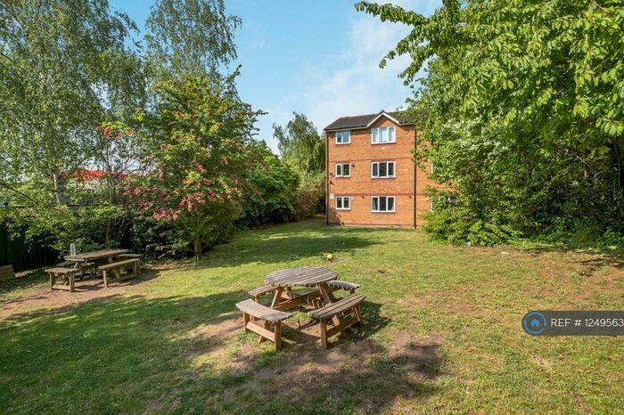 2 Bedroom Flat To Rent In Jack Clow Road, London, E15