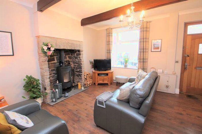2 Bedroom Cottage To Rent In Ducie Street, Ramsbottom, BL0