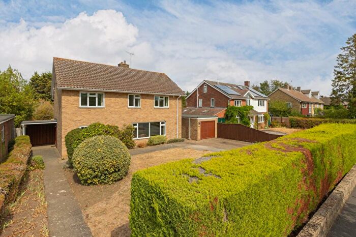 4 Bedroom Detached House For Sale In Porson Road, Cambridge, CB2