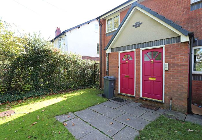 2 Bedroom Apartment To Rent In Charlotte Court, Manchester, M14