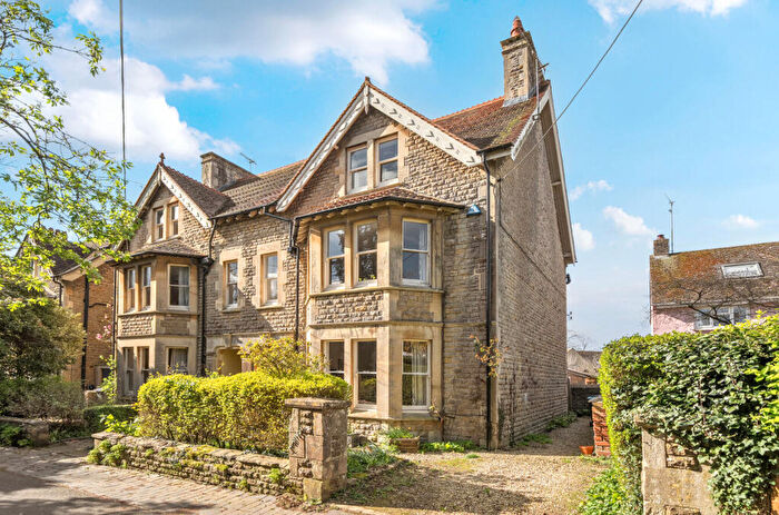 4 Bedroom Semi Detached House For Sale In The Leys, Witney, Oxfordshire, OX28