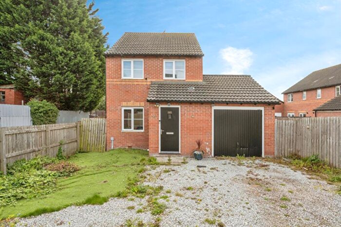 3 Bedroom Detached House For Sale In Sharleston Drive, Stainforth, Doncaster, DN7