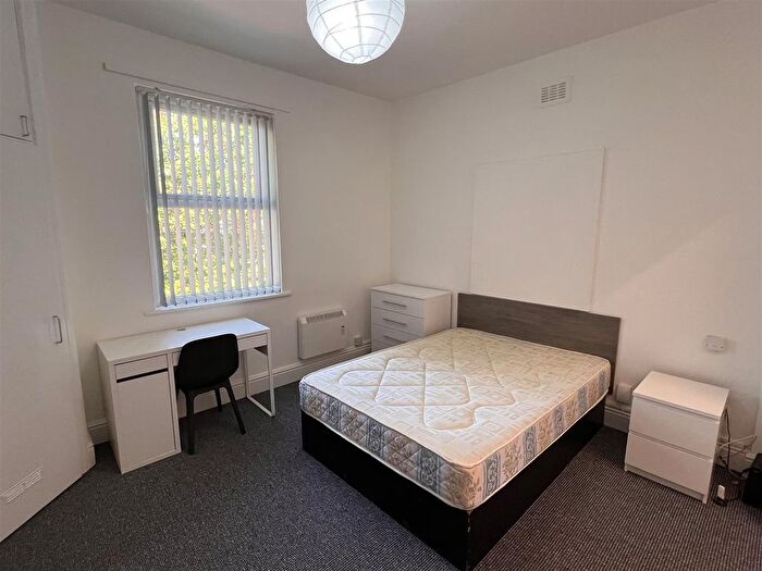 Studio To Rent In Eccles Old Road, Salford, M6