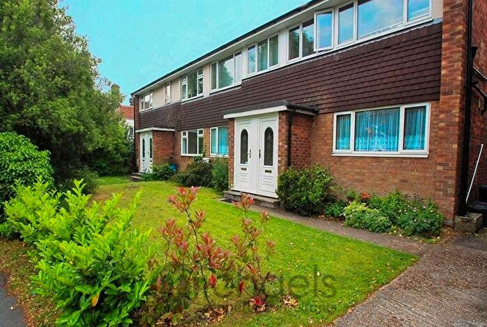 3 Bedroom Maisonette To Rent In West Court, Lexden Road, Colchester, CO3