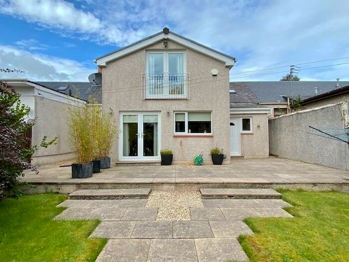 3 Bedroom House To Rent In Camnethan Street, Stonehouse, ML9