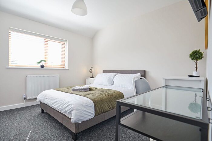 6 Bedroom Semi-Detached House To Rent In Sumpter Road, Norwich, NR4