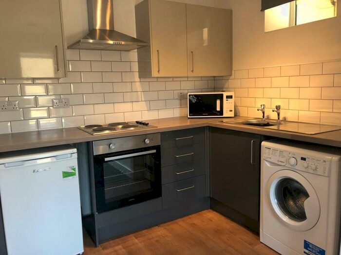 1 Bedroom Apartment To Rent In St George's Court - High Street, Lincoln, LN5