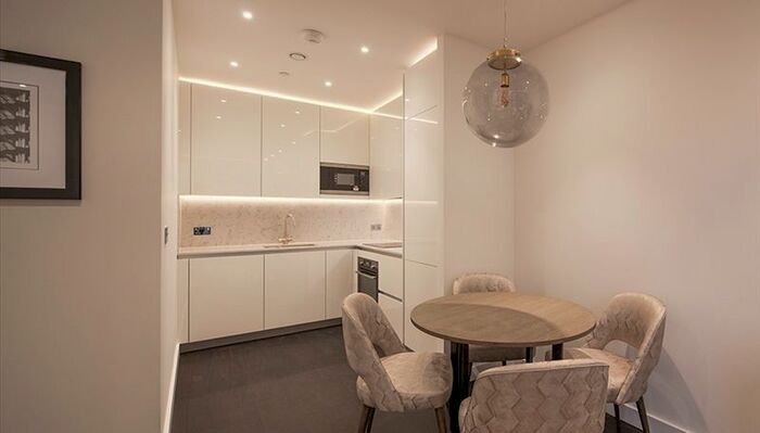 1 Bedroom Flat To Rent In Thornes House, Charles Clowes Walk, SW11