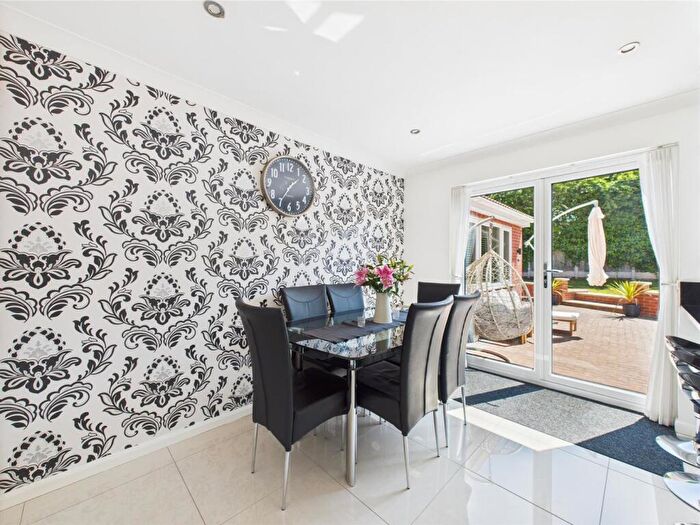 5 Bedroom Detached House For Sale In Gleneagles Close, Mickleover, Derby, DE3