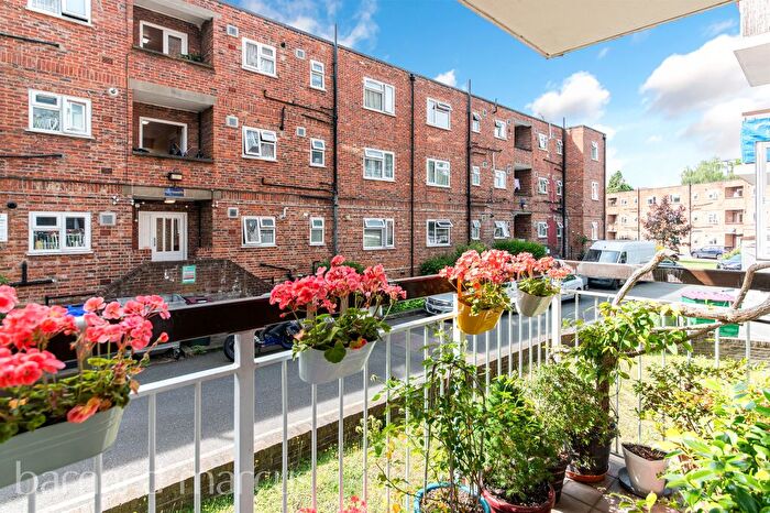 2 Bedroom Flat For Sale In Brighton Road, Sutton, SM2