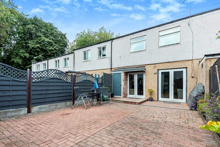 2 Bedroom Terraced House To Rent In Bryson Walk, Manchester, M18