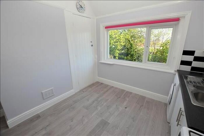 1 Bedroom Flat To Rent In Terminus Avenue, Bexhill-On-Sea, TN39