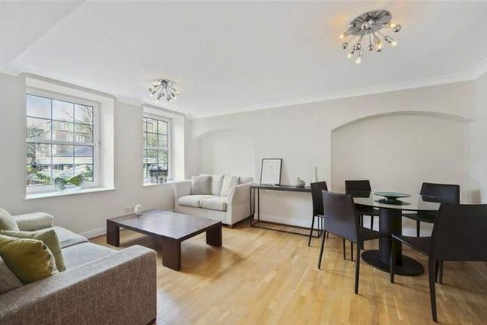 2 Bedroom Flat To Rent In Bryanston Place, Marylebone, London, W1H