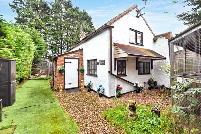 3 Bedroom Cottage For Sale In Orby Road, Addlethorpe, PE24