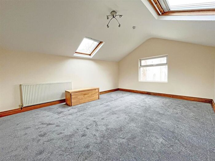 2 Bedroom Duplex To Rent In Elm Avenue, Nottingham, NG3