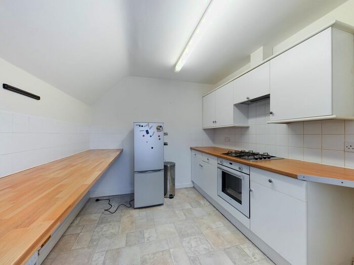 2 Bedroom Flat To Rent In Church Road, Bishops Cleeve, Cheltenham GL52