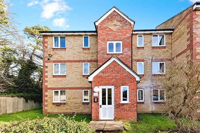 1 Bedroom Flat For Sale In Prestatyn Close, Stevenage, SG1