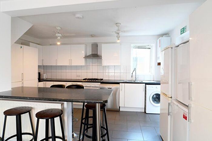 4 Bedroom Detached House To Rent In Southall Avenue, Brighton, BN2