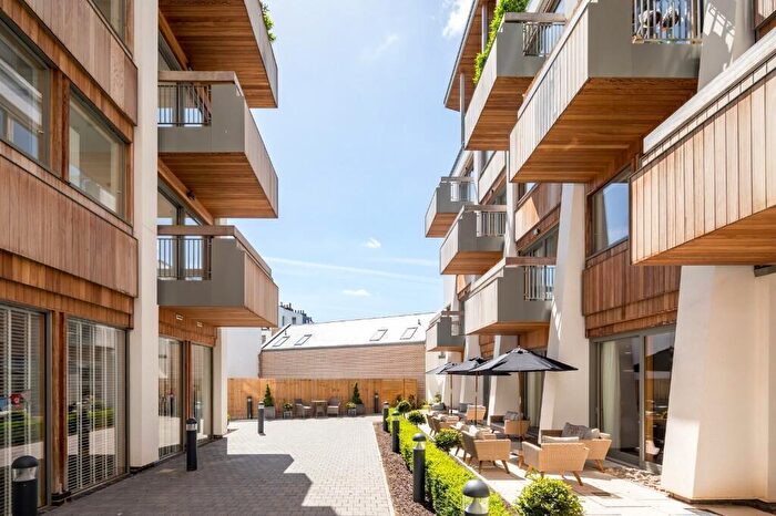 2 Bedroom Retirement Property To Rent In Clarence Street, Cheltenham, Gloucestershire, GL50