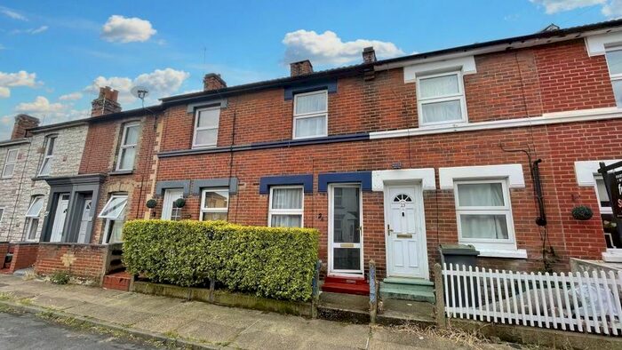 2 Bedroom Property To Rent In Cromwell Road, Colchester, CO2