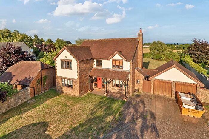 4 Bedroom Detached House For Sale In Stone, Buckinghamshire, HP17