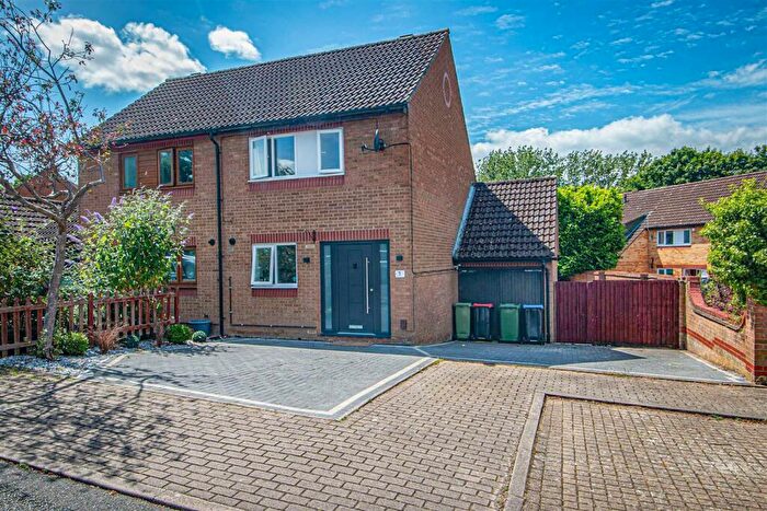 2 Bedroom Semi-Detached House To Rent In Colston Bassett, Emerson Valley, MK4