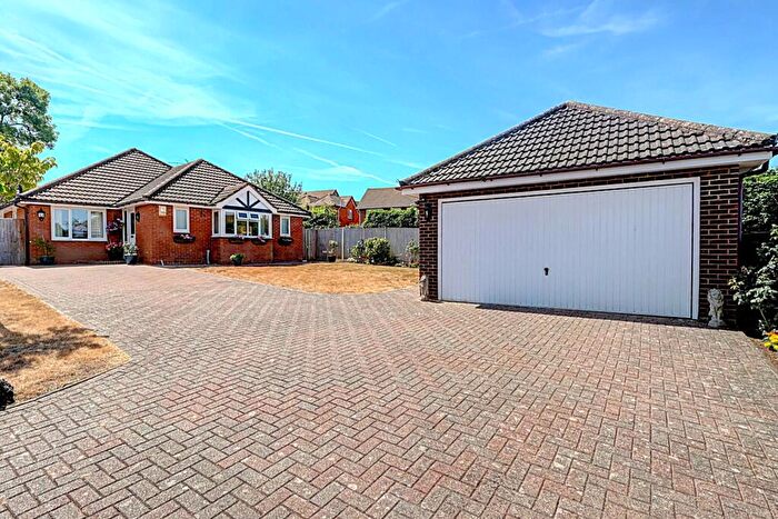 3 Bedroom Bungalow For Sale In Gardner Close, Great Kingshill, High Wycombe, Buckinghamshire, HP15