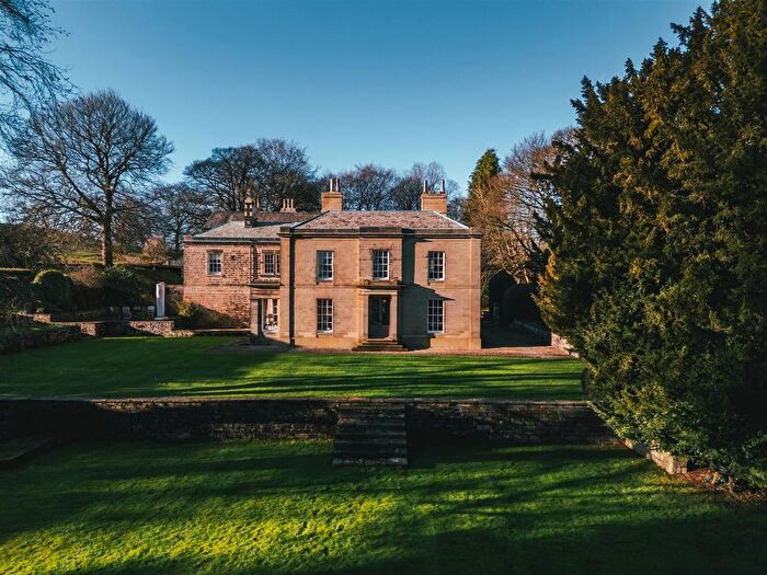 8 Bedroom Detached House For Sale In Foolow Road, Eyam, Hope Valley, S32