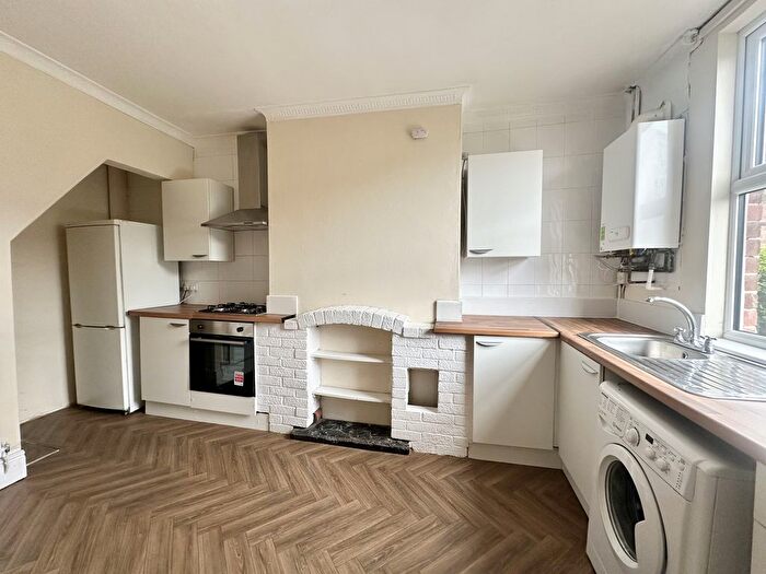 3 Bedroom Terraced House To Rent In Sheffield, S11