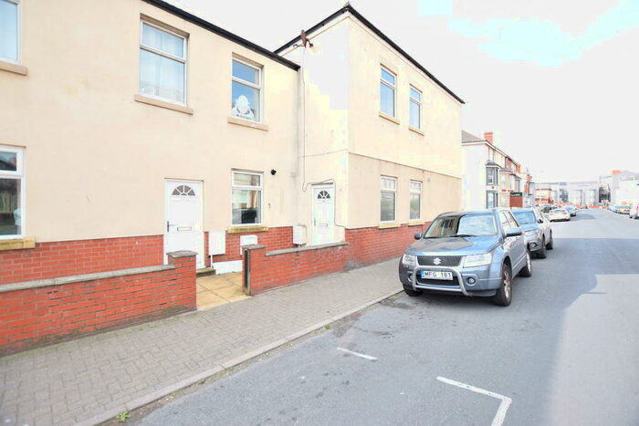 2 Bedroom End Of Terrace House To Rent In Pleasant Street, North Shore, FY1