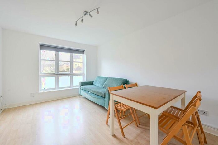 1 Bedroom Flat To Rent In Wheat Sheaf Close, Isle Of Dogs, London, E14