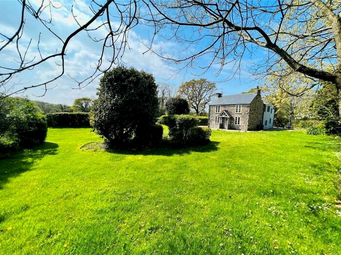 4 Bedroom Detached House To Rent In Tyn Y Coed, Llannor, LL53