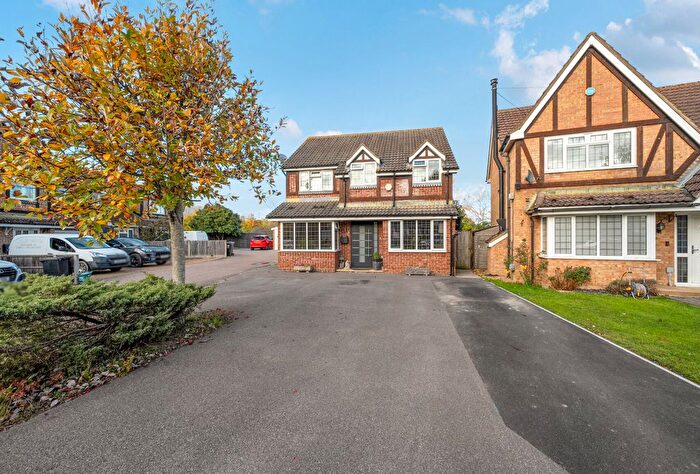4 Bedroom Detached House For Sale In Grasslands, Smallfield, Horley, Surrey, RH6
