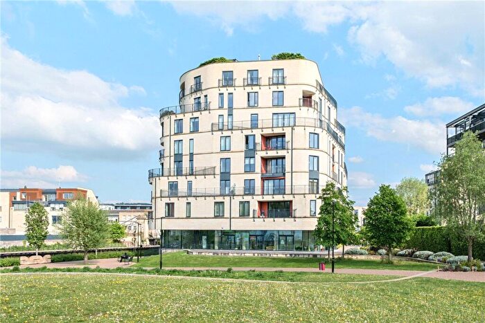 1 Bedroom Apartment To Rent In Victoria Bridge Road, Bath, Somerset, BA2