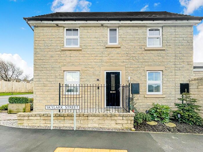 3 Bedroom Detached House For Sale In Skylark Street, Burnley, Lancashire, BB11