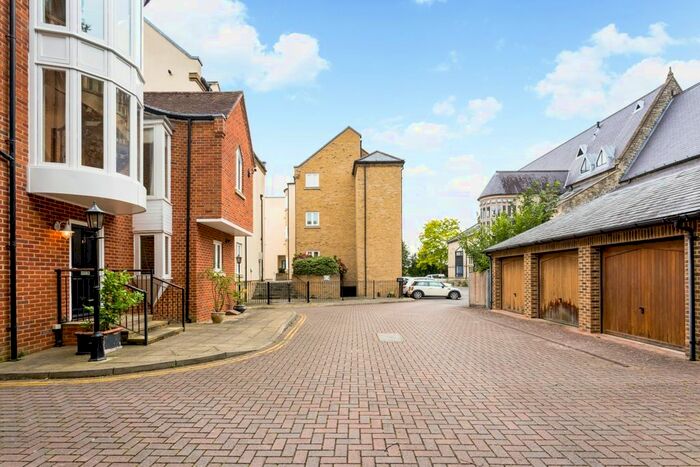 3 Bedroom Town House To Rent In St. John's Square, Eton, Windsor, SL4