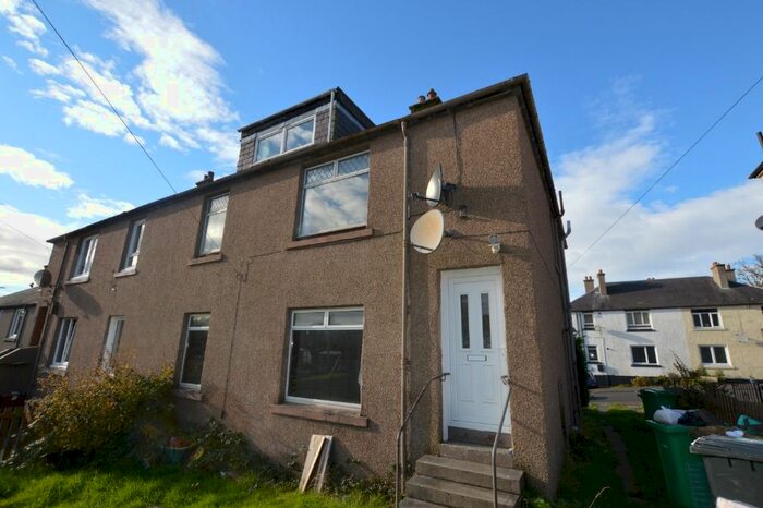 3 Bedroom Flat To Rent In Houldsworth Street, Blairhall, Fife KY12